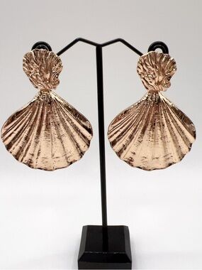 Gold Tone Shell Design Alloy Drop Earrings Elegant Ocean Style